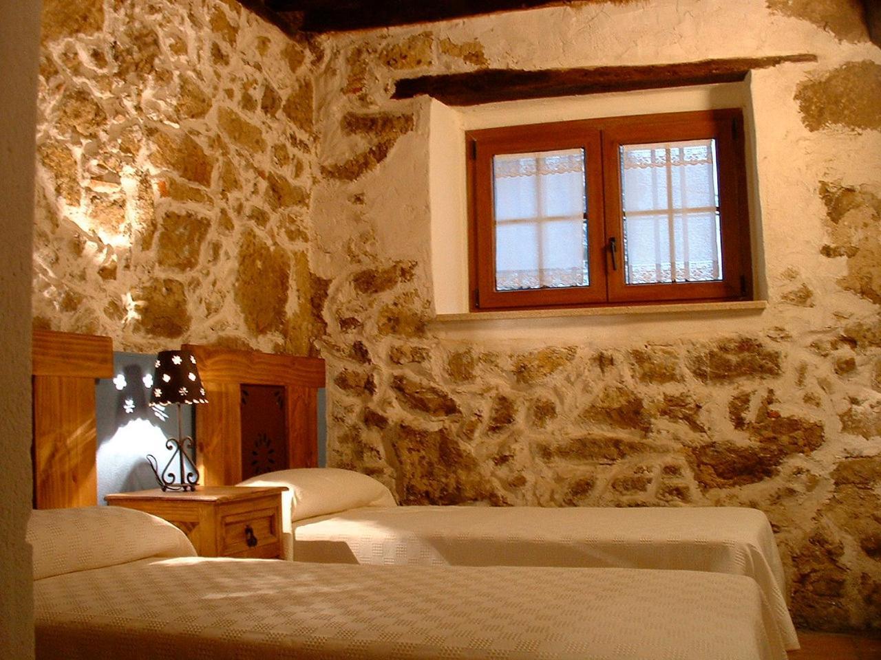 Apartamentos Rurales La Antigua Fonda كانديلاريو الغرفة الصورة