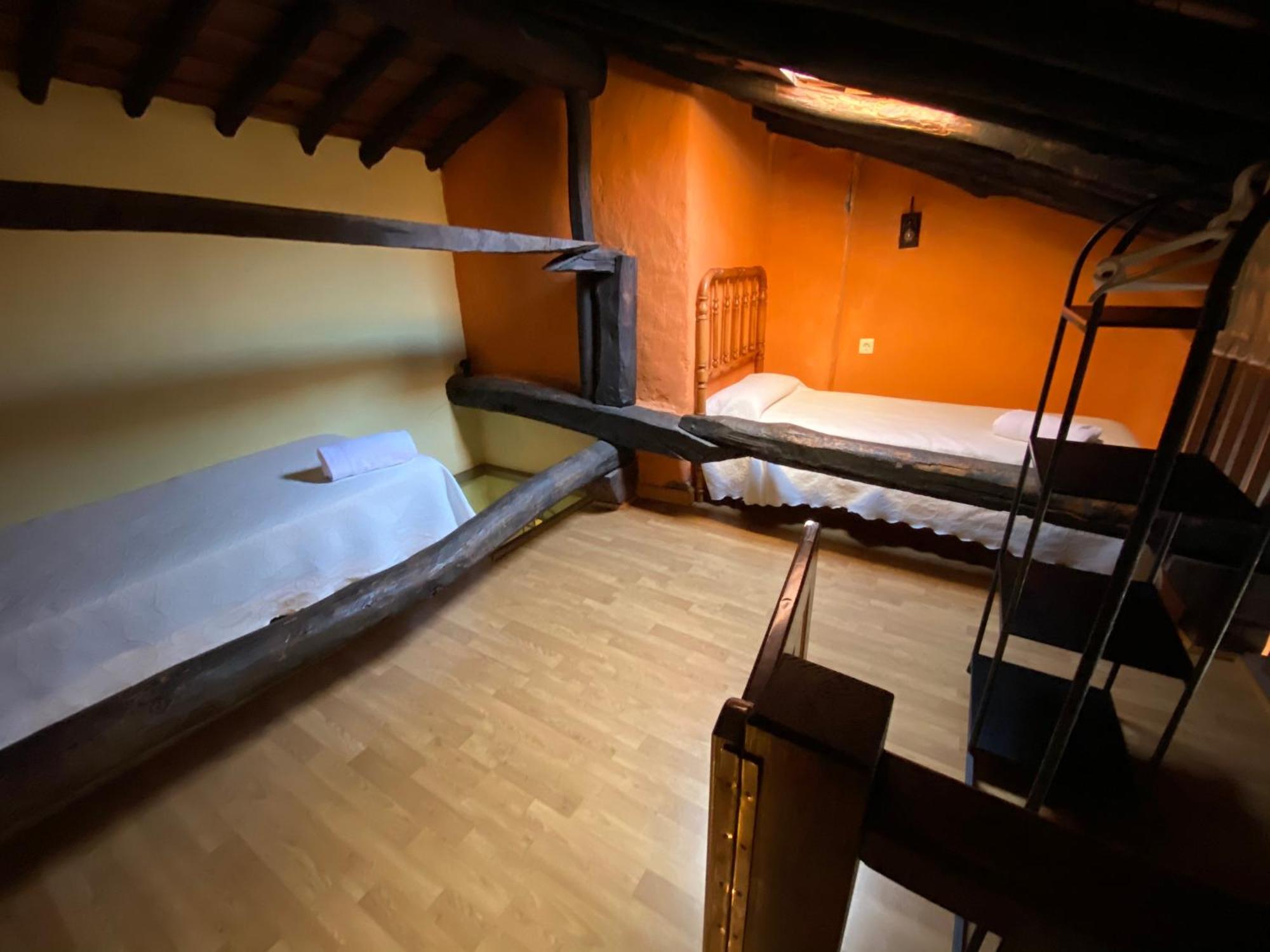 Apartamentos Rurales La Antigua Fonda كانديلاريو المظهر الخارجي الصورة