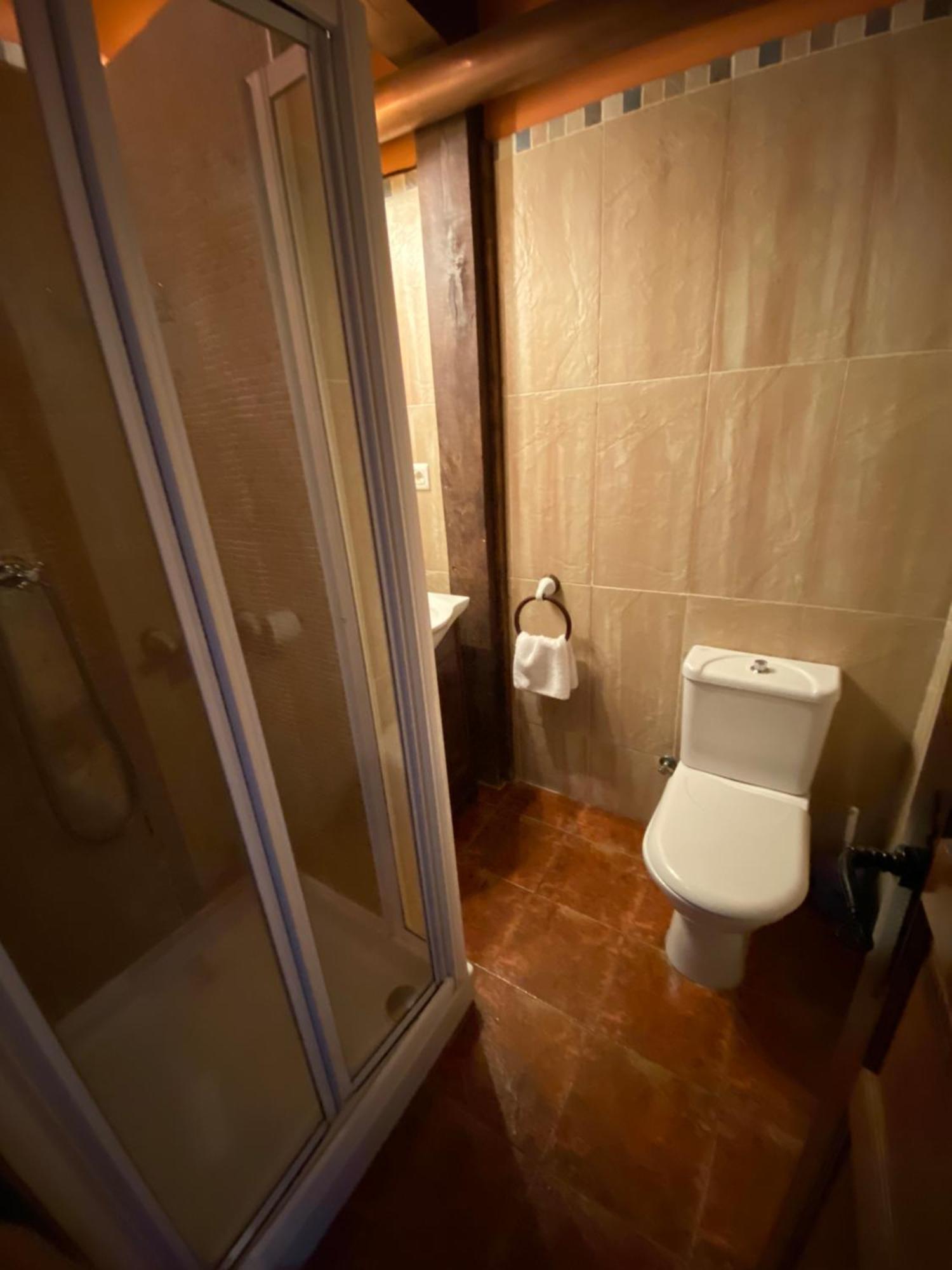Apartamentos Rurales La Antigua Fonda كانديلاريو المظهر الخارجي الصورة