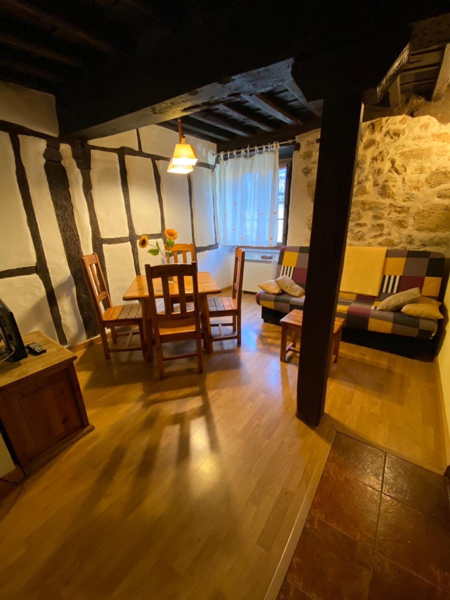 Apartamentos Rurales La Antigua Fonda كانديلاريو المظهر الخارجي الصورة