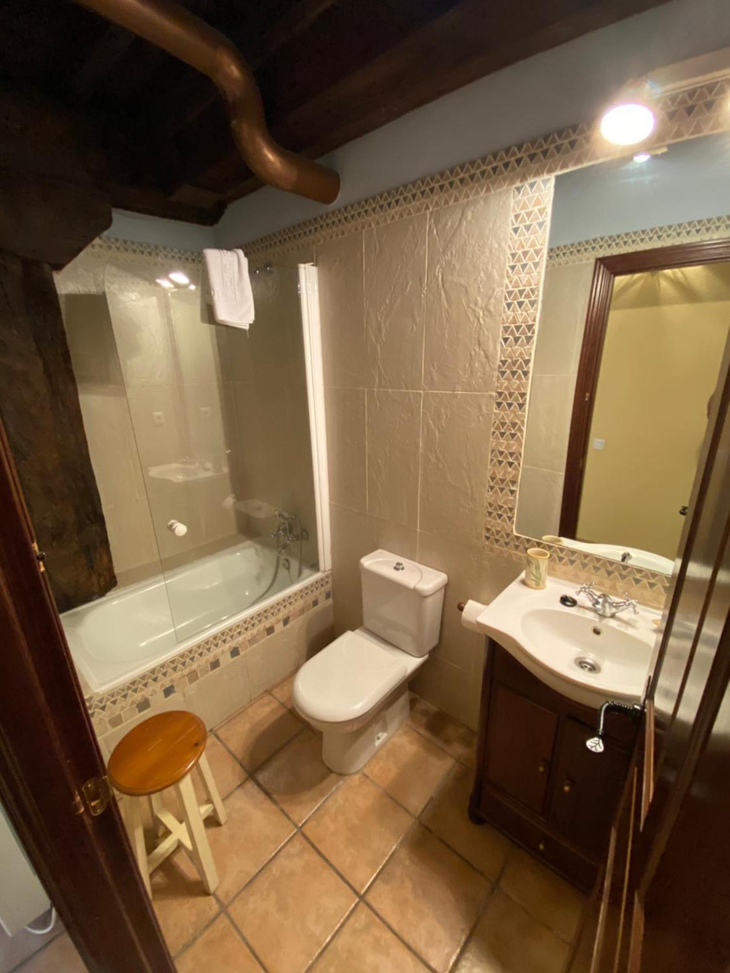 Apartamentos Rurales La Antigua Fonda كانديلاريو المظهر الخارجي الصورة